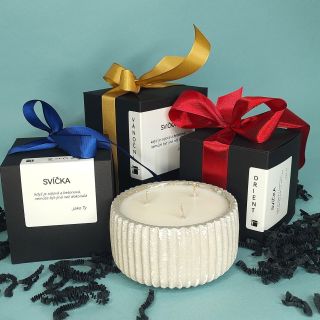 Svíčka v betonuje ideálním doplňkem moderního domova i krásným dárkem pro milovníky minimalistického designu a přirozených...